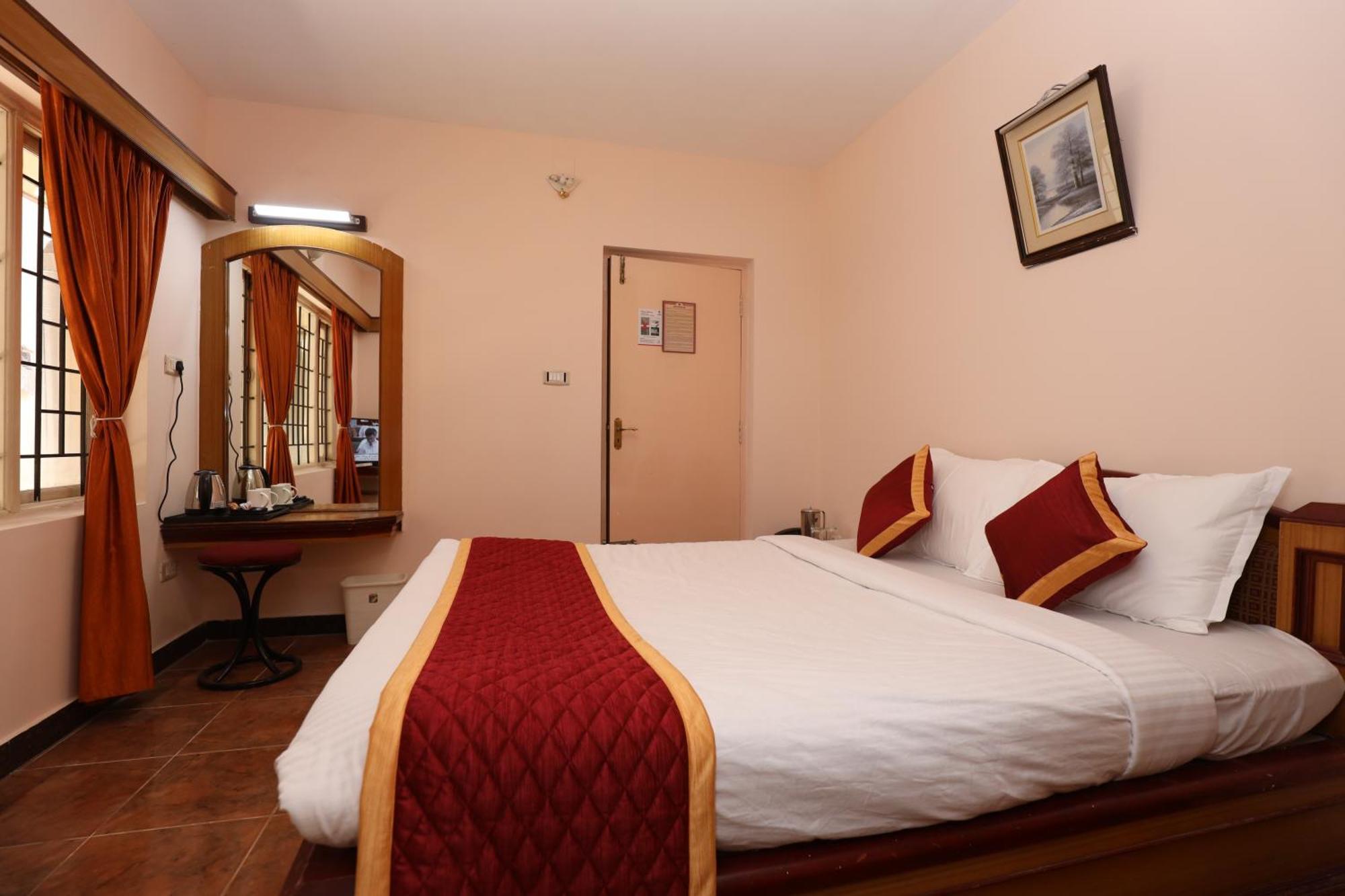 Hotel Silver Oak Ooty Exterior foto